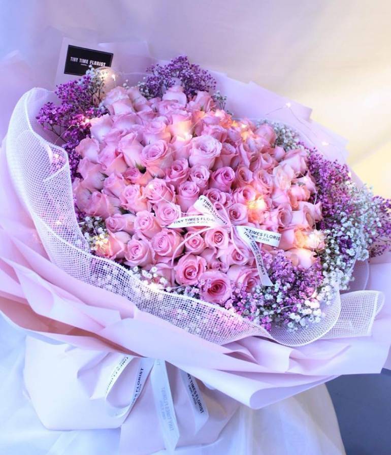 Fresh Floral Arrangement